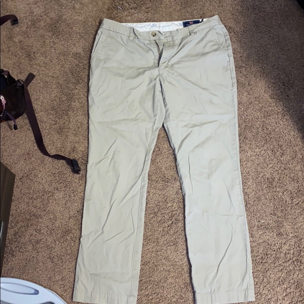 Vineyard vines khaki pants
